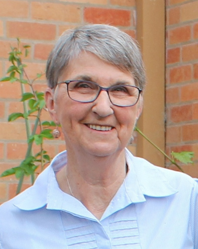 Headshot image of HAYES, Lesley Elizabeth