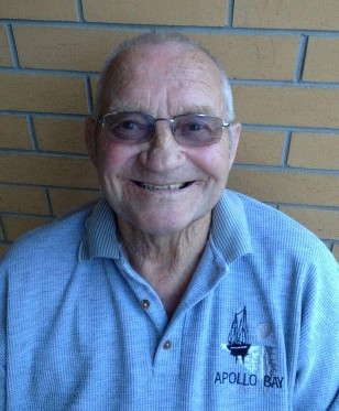 Headshot image of CARR, Robert “Laurie”