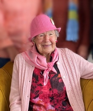 Headshot image of REID, Edna Winifred