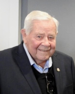 Headshot image of WETEMANS, Joseph