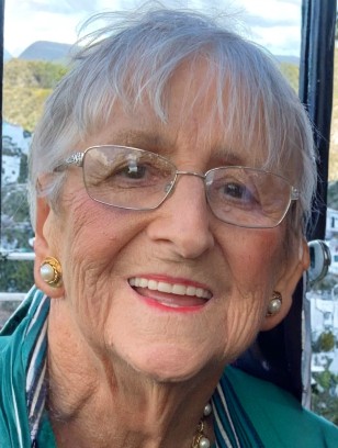 Headshot image of BEASLEY, Claire Veronica